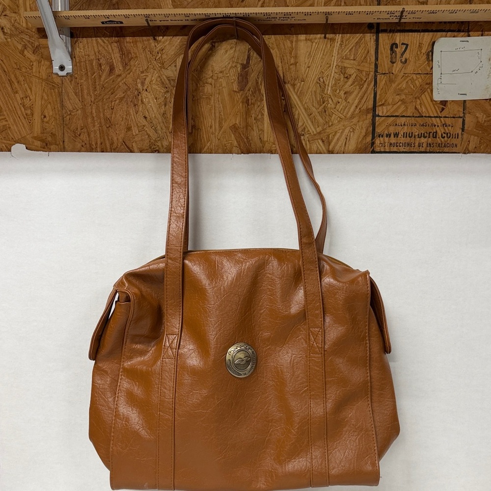 Elegant Tan Leather Tote Bag